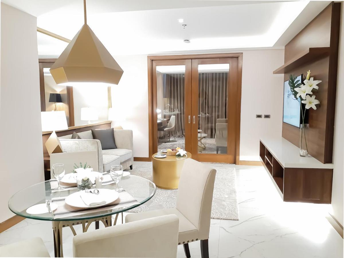 The Excelsior Hotel Las Piñas المظهر الخارجي الصورة
